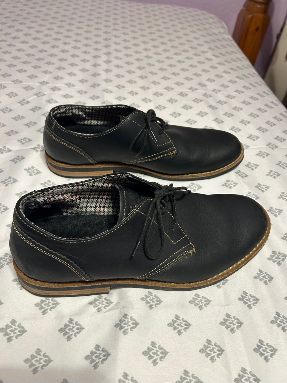 Original Penguin Black Leather Lace-Up Oxfords with Tan Trim